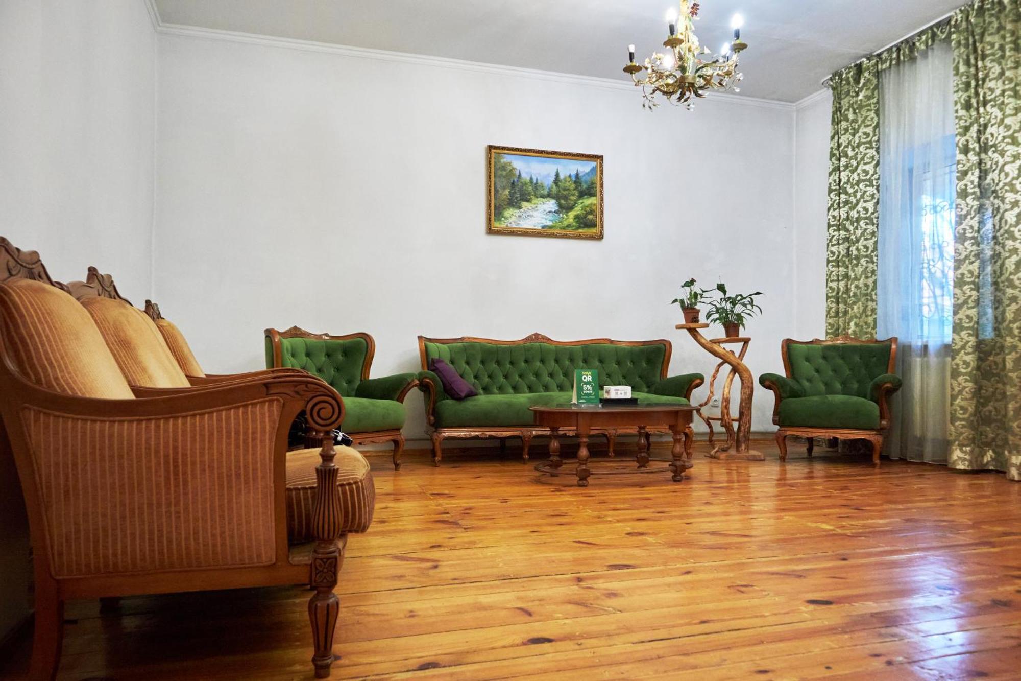 Sweet Vibe Hotel Almaty Exterior foto