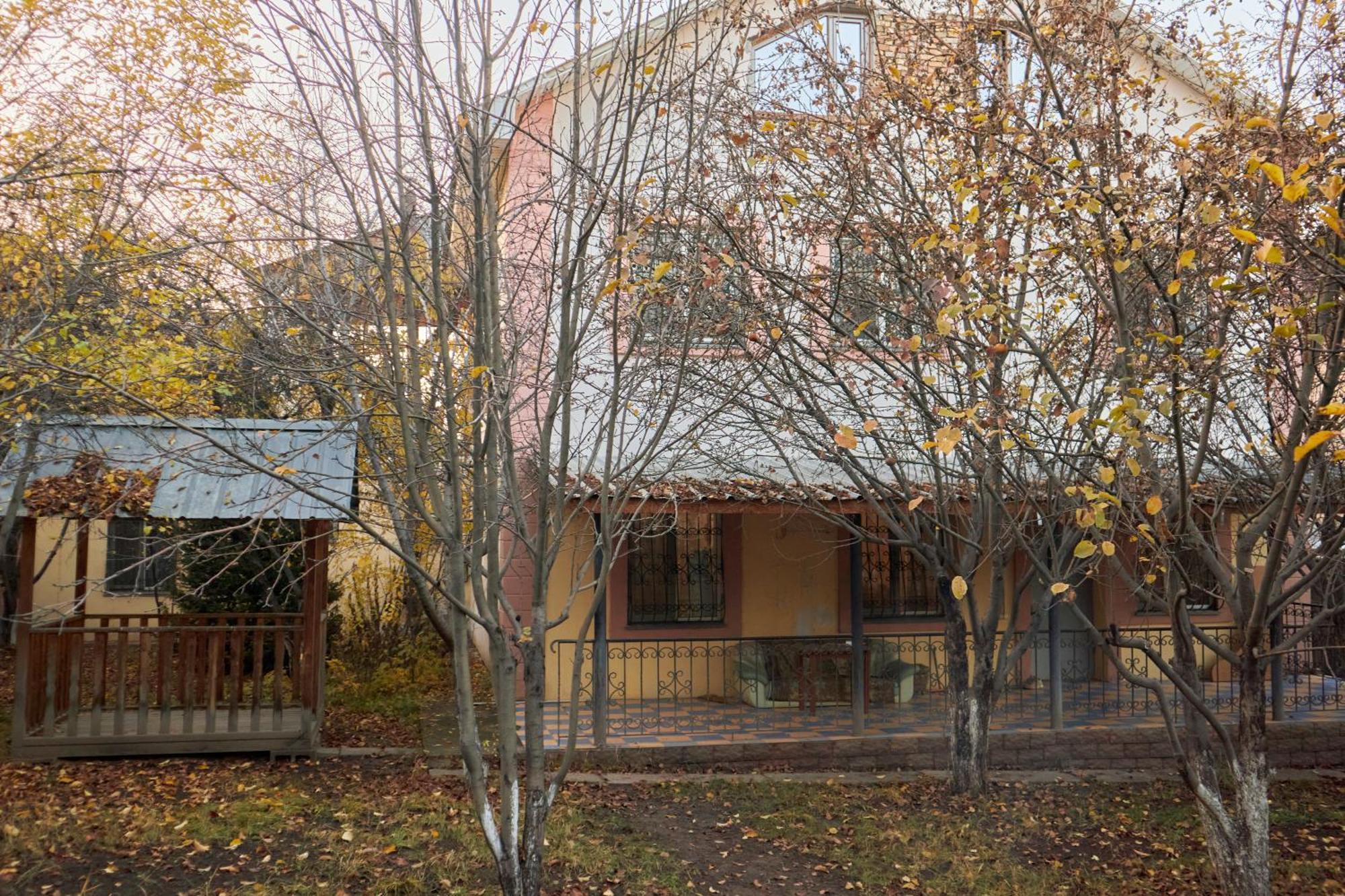 Sweet Vibe Hotel Almaty Exterior foto